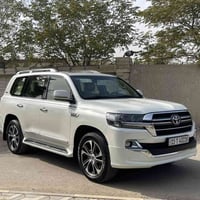 تويوتا لندكروز موديل 2020ساااز باب اول سياره معروفه موصفات الساز  فوول...