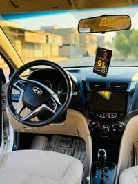 اكسنت • ٢٠١٧ • ١٤٠٠