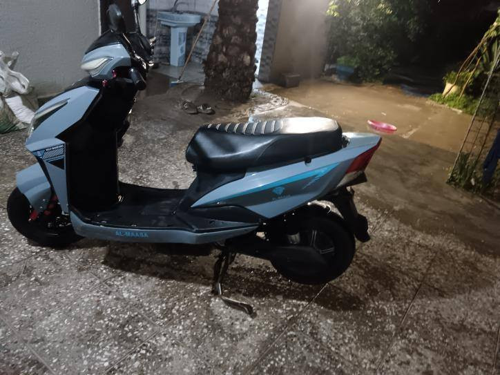 السلام عليكم دراجة شحن للبيع الماسه النضافه فول السعر 650 وبيها مجال للطيبين العنوان الطارميه شارع السكلات  جامع زين العابدين للتواصل عل رقم واتساب ***********اة ماسنجر ماكو مشكلة  🤍🤍
