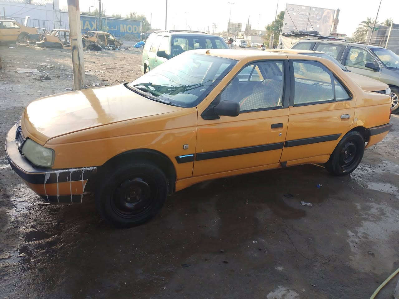 سلام عليكم بيجو ٤٠٥ كير محرك مكفولات لاتبخير ولاتنقيص مصفرها هيئه غرامه وداخلها هزه سنويه 30 تحويل ثاني تخم تاير نضيف كهربائيات كلها شغاله سياره معروضه 17 وبيها مجال لشراي عنواني بغداد ***********
