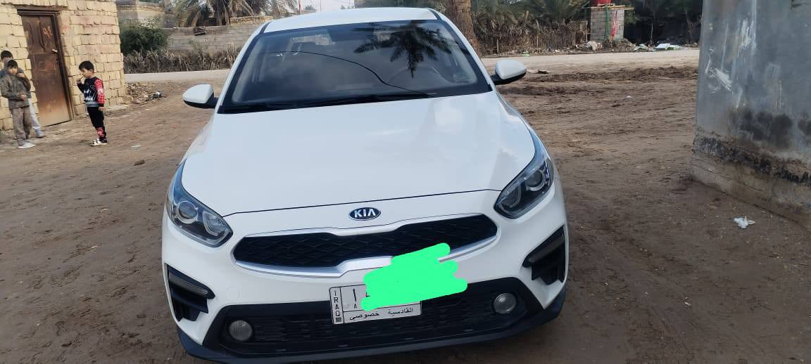 السلام عليكم
سيارة كيا سيراتو 2021 خليجي 
نظيفة جدا . كفالة عامة .مواصفات نص فول 
ماشية 200 الف . محرك 1600
العنوان .المثنى 
السعر. 160$
رقم الموبايل .***********
مكلف بالنشر
