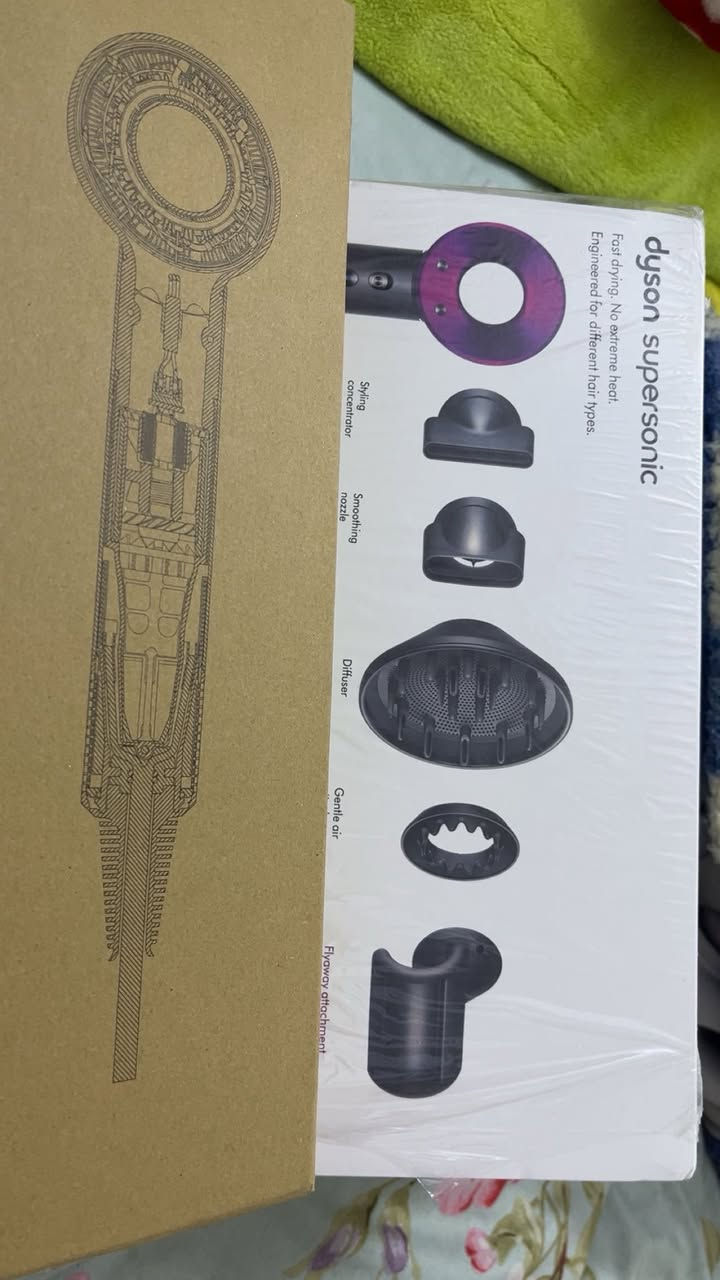 السلام و عليكم
متوفره مجفف دايسون سوبرسونيك اصلي طلعين من امازون
اوروبي
حجز بل ميسنجر


**إذا كنت صاحب هذا الإعلان وتريد حذفه لأي سبب، رجاءا أرسل رسالة إلى الدعم الفني**