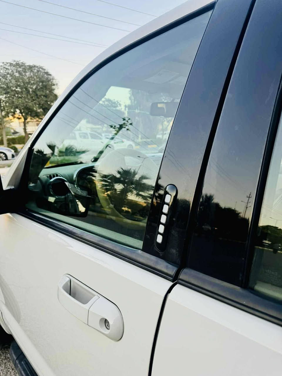 فورد اكسپلور 2010 فول مواصفات شركة نيڤا كلش جديدة دبل اكسل (فور ويل) ضد الترحلق 3 مقاعد 💺 كوشن تبريد مركزي سلايت كوشن جلد وكهرباء وهيتر سكليتر كهربائي ڤوليوم تحديد السرعة شاشة دديڤيدي DVD 📀 كود باب لايتات زينون وعدسة گير ومكينة واكسل بشرط ممفتوحة بدون صبغ وبارد وشخط كل الجسم على الشركة  ماشية 162 
مكان : كلار
سعر:142$ ومعاملة
***********

فورد اكسپلور. 2010 فول موصفات شريكه نيفا  زور تازه 
ده بل اكسل دژه خليسك 3 ريز كوشين تبريد مركزى سلايت كوشين جلد و كاره با و هيتر سكليتر كاره باي فوليوم تحديد سرعه  شاشه ديفيدي كودي سه ر ده ركا لايت زينون و عده سه 
كيرو مكينه و اكسل بشرت نكراوه تو بي بوياخ و سارد و شوخت 
هه مو كياني له سر شريكه يه 162 روشتوه 

شوين كه لار 
142$. معامله 
***********
