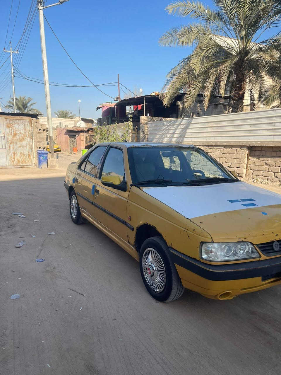 سلام عليكم بيجو 405 مديل 2012 رقم بصره اليف سنويه منتهيه ب25 راعيها موجود يحول سياره مثل مابصوره كير ومحرك مفولات حداده نص عمر دواخل مرتبه كهربائيات كلها شغاله خياس خفيف يرادلها ترتيب سياره مكان السياره بصره ابو الخصيب حمدان سعر 20وبيها مجال غرامات مصفره ولهيئه شكد ماتطلع يطيح من سعرها رقمي ***********
