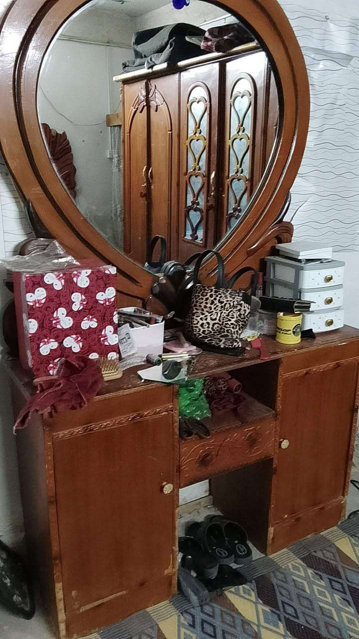 مرحباا حبايبي 
- غرفه نوم بيها ضرر 
- نوع الغرفه صاج
-  6 قطع   
-السعر   300قفل مه دوشك
- العنوان بغداد  زعفرانيه بدايت شارع المستشفى


**إذا كنت صاحب هذا الإعلان وتريد حذفه لأي سبب، رجاءا أرسل رسالة إلى الدعم الفني**