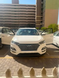 توسان للبيع موديل 2020 محرك 1600 خليجيه السياره ممشاها 200الف سعرها 17...