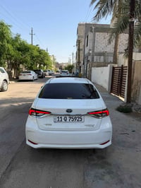 تويوتا كورلا 2024 هايبرد شكل الخليجي فول عدى الكرسي مو كهرباء بيها طخه...