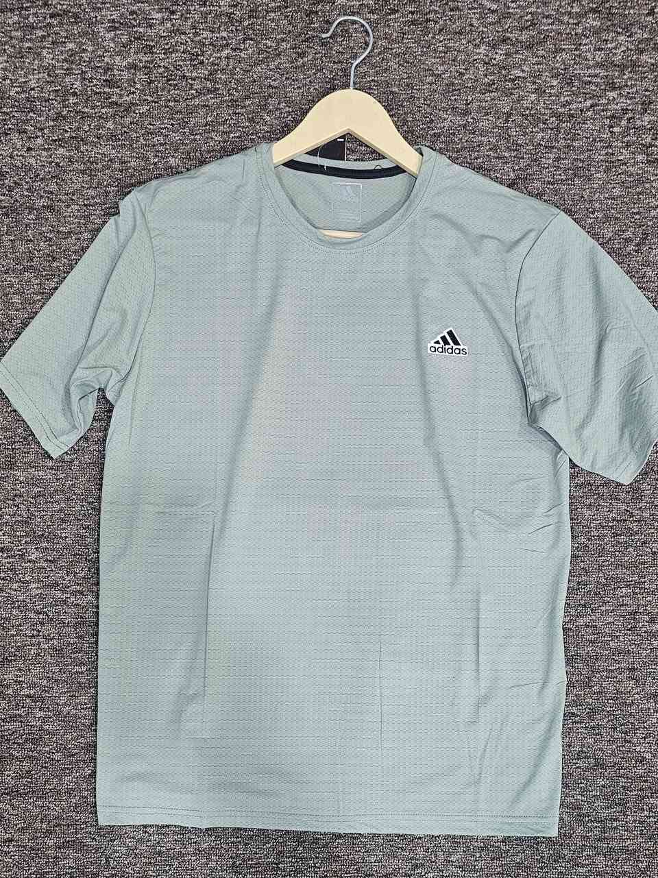 تم وصول موديلات جديدة 🤩تيشرت رياضي 
العنوان بغديدا قرةقوش خلف كراج السيارات 
نوار للألبسة الرجالية والرياضية 
#لايك_ومتابعة_للصفحة ليصلكم كل جديد


**إذا كنت صاحب هذا الإعلان وتريد حذفه لأي سبب، رجاءا أرسل رسالة إلى الدعم الفني**