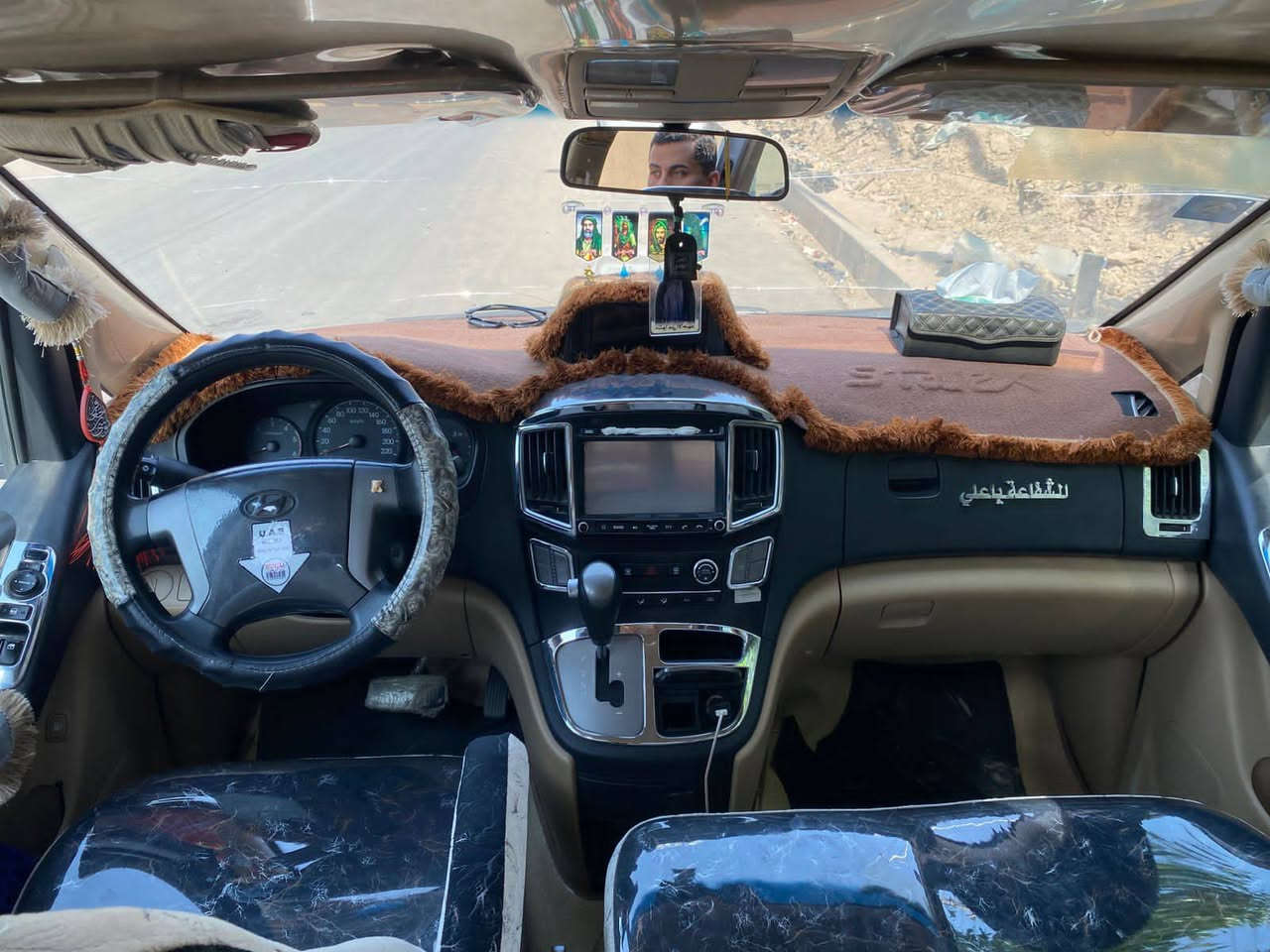 سلام عليكم ورحمة الله وبركاتة  إقراء المنشور اله تخابر رحم الله والديك  
سيارة ٢٠١٨ بيه ضربه جدا جدا بسيطه مسويه ربيع ابو البصره الي يعرف ربيع يعرف شغله شرط جاهزه اخر حبايه محوره مكينه ١٢ قبق اسود المرغوبه( ٤)دسك  رقم نگليزي بسمنه 
مصفره هيئة وضريبه دوشمه كامله كشنات وتنته وتكم  وارضيه  شاشه لمس   حداديه تخم تاير ويل كب المرغوب ماتحتاج فقط گاز وسايق شوف الصور وحكم درع تبريد تدفئه مكان السيارة سيددخيل السعر ٢٣٠وبي مجال   على التعليق ماجاوب لان ماعندي نت دائمآ  اتصل وبخدمتك ***********
