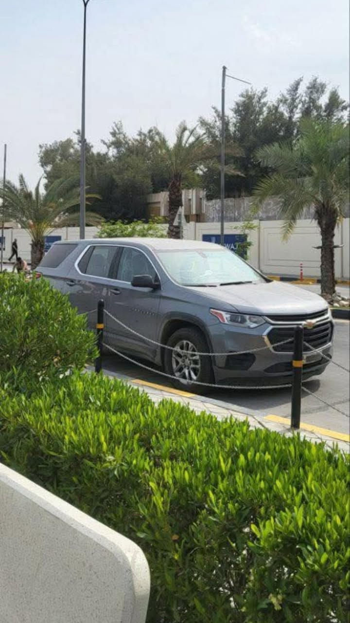 السلام عليكم
🔷شوفر ترافرس 2021 
🔷فئه LS
🔷ماشية 73 الف كيلو 
🔷محرك ستة سلندر 3600 
🔷كير 9 نمر 
🔷حادثها چاملغ مبدل ومصبوغ نفس اللون
🔷السونار مالتها ورقم الشاصي مرفق بالصور 
🔷رقم اربيل الجديد 
🔷المكان : بغداد المنصور 
🔷السعر : 215 بيها مجال  
🔷الرقم : ***********
🔷رقم الشاصي : 1GNERFKWXMJ243533
( السياره ما بيها اي نقص غير تحكمات الستيرن ميشتغلن وبيه كم رصعه وكم شخط خفيف )

المواصفات : 
♦️دخول ذكي للاربع بيبان
♦️تشغيل ذكي
♦️فتح النوافذ عن طريق البصمه
♦️كامرة خلفية
♦️اندرويد اوتو وابل كار بلاي 
♦️وضع المشي على الثلوج 
♦️تبريد 3 قطع 
♦️8 راكب السيارة كشنات متصلة 

السياره جاهزه ونظيفه ونصبتها حلوه وداخلها نظيف وبلخير علياخذه .
