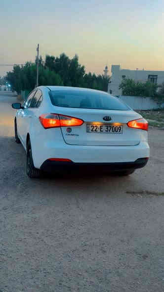 سلام عليكم كيه سيراتو موديل ٢٠١٤ خليجيه سياره خير من الله جاهزه كير مكينه تبريد غرفته جديده سعر ١٠٧ وبيهه مجال مكان دوره ابو دشير تلفون ***********
