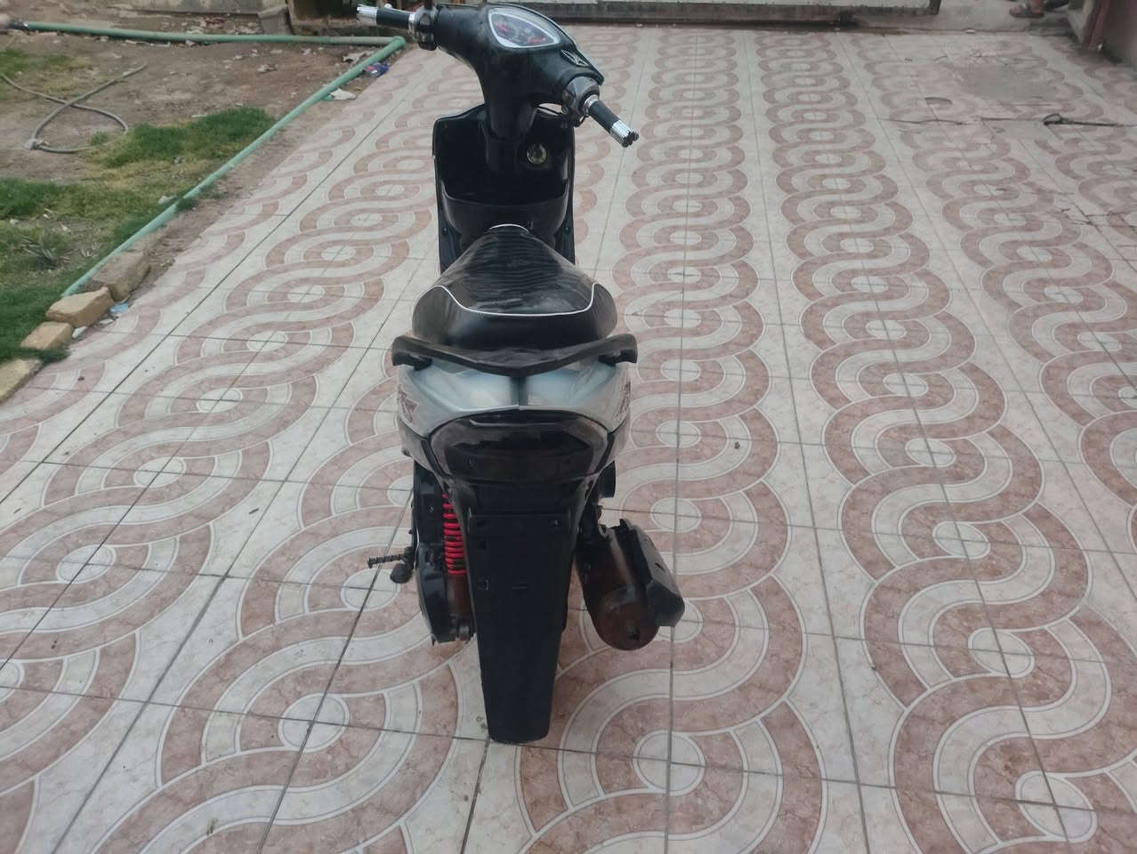 دراجه لبيع مفتوحه بس مره وحده كلشي شغال مكاني تنومه نهر حسن السعر 550بيه مجال الرقم ***********
