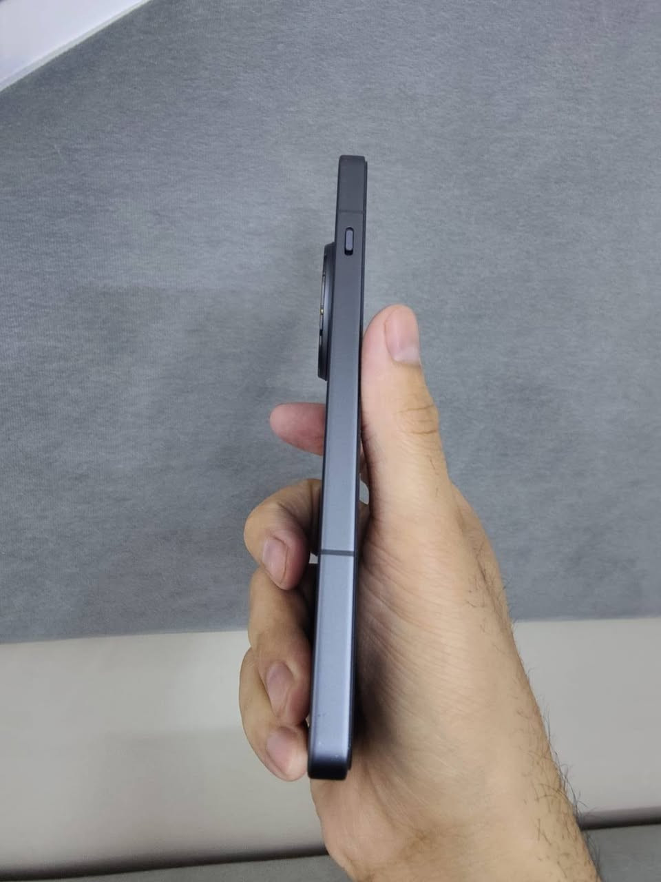 ون بلس  13R

شاشة LTPO AMOLED تردد 120هرتز 

معالج snapdragon 8 gen 3 

بطارية 6000 شاحن 80w....... نسبه بطاريه 100

كاميرات 50+50+8 تصوير فديو 4k 

مقاوم لي الماء و الغبار IP65

زاكرة 256 رامات 12

ببجي يدعم 120 فريم بكل سلاسه 

مكاني نجف ملحق الروان لا يوجد توصيل 

السعر 480

الجهاز جديد نضافته كدام عينك


**إذا كنت صاحب هذا الإعلان وتريد حذفه لأي سبب، رجاءا أرسل رسالة إلى الدعم الفني**