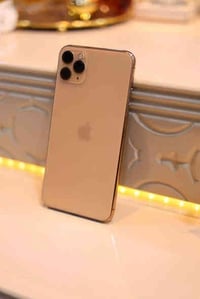 آيفون ١١ برو ماكس • ٢٥٦ • بطارية ١٠٠