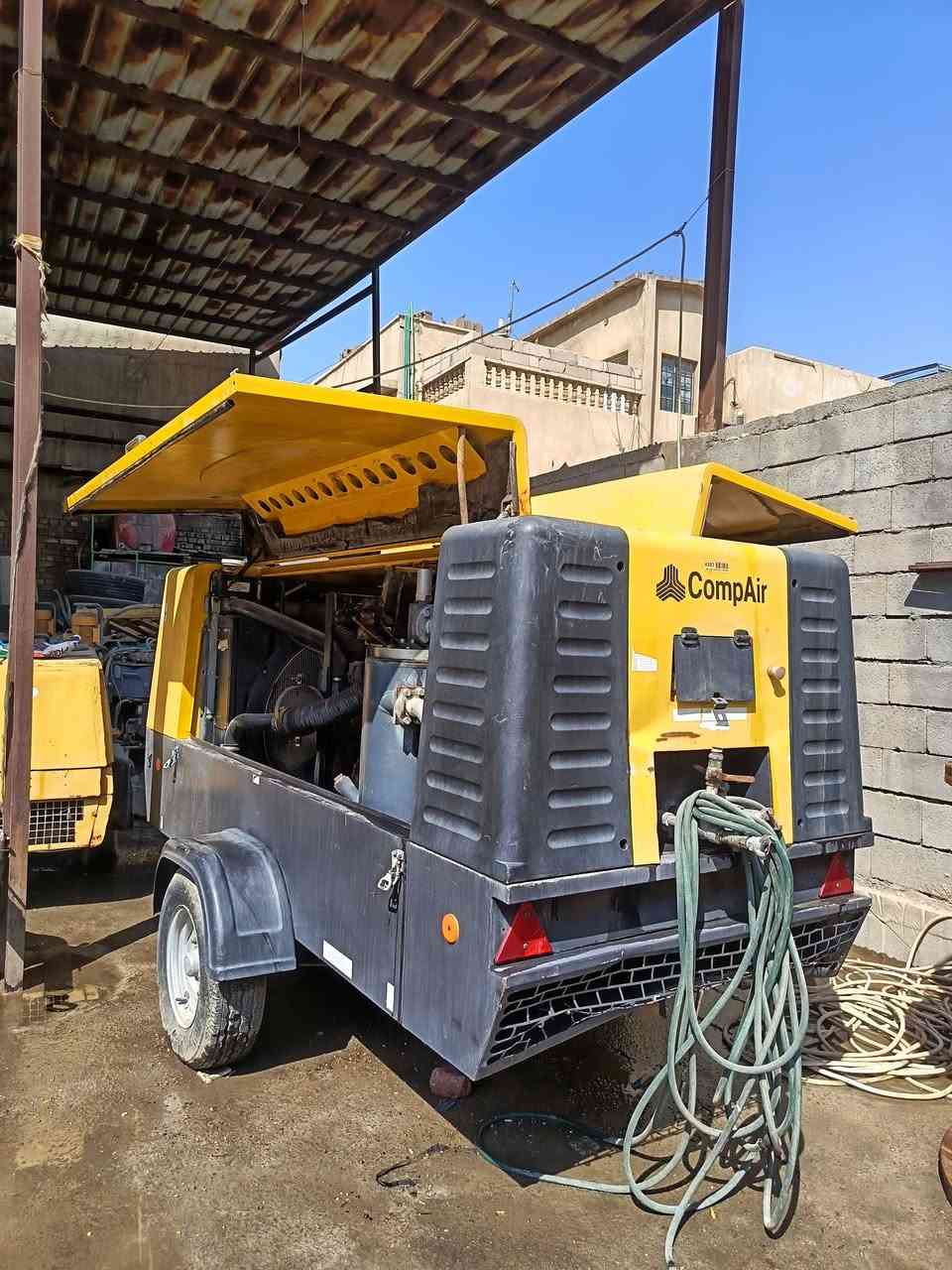 السلام عليكم متوفر كمبريسر مستخدمة دخول جديد
مشتغلة ساعات كفالة عامة تجي تفحص بعينك
موصفاتها يمك بلبليتة مالتها كلشي موضح يمك
سعرها ١٧٠ ورقة تفيدك اتصل ***********
