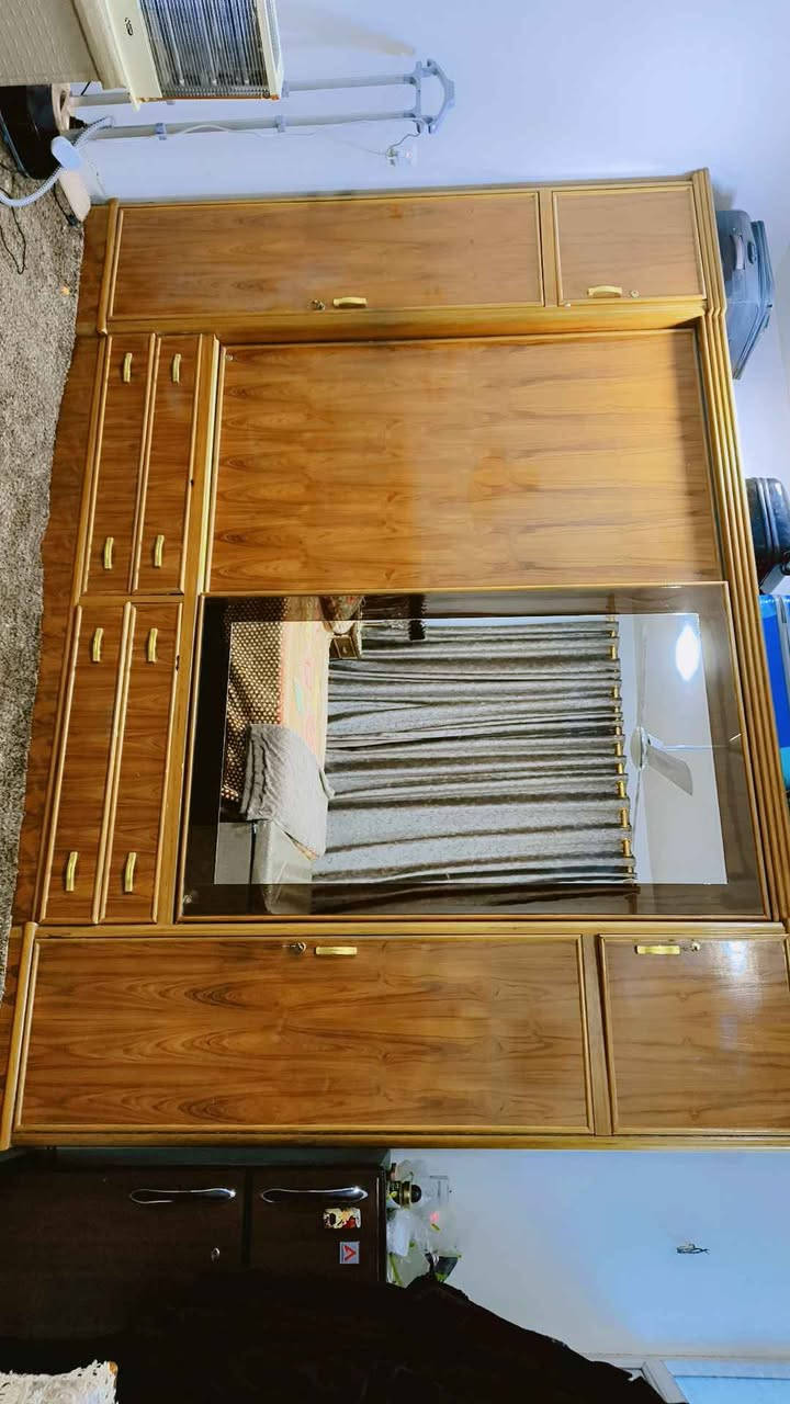 السلام عليكم غرفه نوم صاج تصميم تركي حديث تفصال ضخمه نضافه ٩٥ بالميه  والشراي يتصل مكاني الكماليه 
سعر مليون و750 
*********** بغداد, العراق
