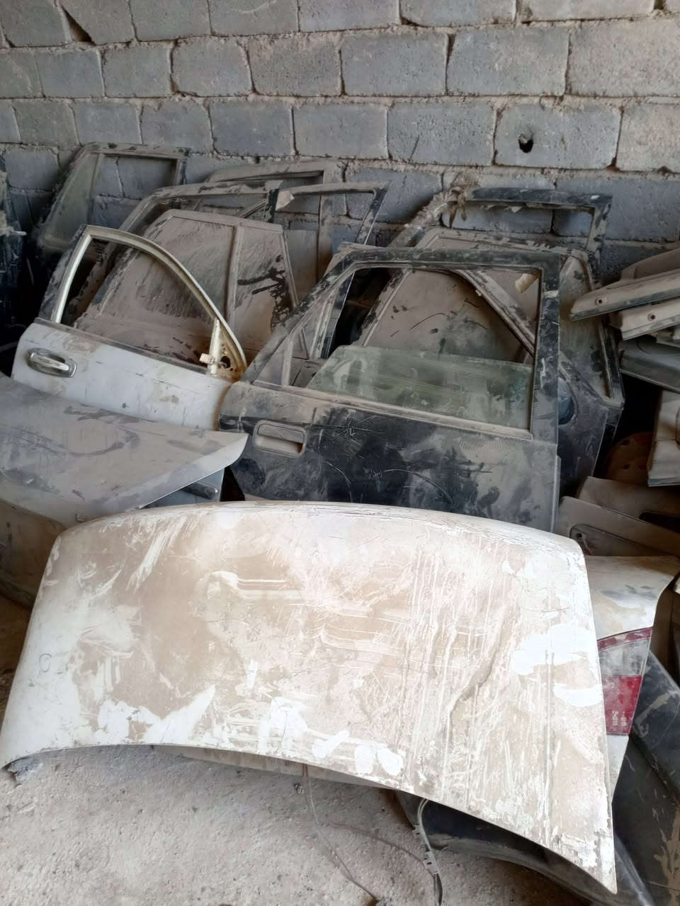 السلام عليكم غراض لبيع انواع السيارات القديم مكان الفلوجة اليريد يتصل والسعر مناسب ابطاين هم موجودات رقم الموبايل *********** غير متواجد عل فيس فقط اتصال
