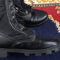 وبركاته بسطال أأمريكي ألتاما جديد كلش قياس 7  يعني قياس (40) مستعمل اق...