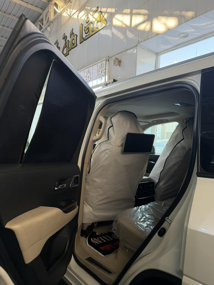 لاندكروز 2022. GXR Twin Turbo
وكالة ساز  ماشية39 الف 
سياره مكفوله كفاله عامه عدا تكحيله زغيره بل دعاميه 
  
‎المواصفات
‎•ابل كار بلي و اندرويد اوتو
‎•فتحة سقف
‎•صندوق كهرباء
‎•7 راكب
‎•شاحن لاسلكي
‎•اوتو هولد
‎•التحذير من مغادره المسار والمساعده في الحفاظ على المسار
‎السياره دفع رباعي كاملة الحجم.
‎•بريك بصمة
3شاشات  
‎•مراقبة ضغط الاطارات
‎•3 اوضاع للقيادة
‎•مثبت سرعة
‎•ثلاجة
‎•حساسات امامي خلفي

‎•مقاعد كهرباء
‎وبعد السياره بيهة هوايه مواصفات 
‎السياره مكفوله كفاله عامة
رقم بغداد تحويل مباشر
السعر 655 وبيهه مجال 
العنوان بغداد 
***********
