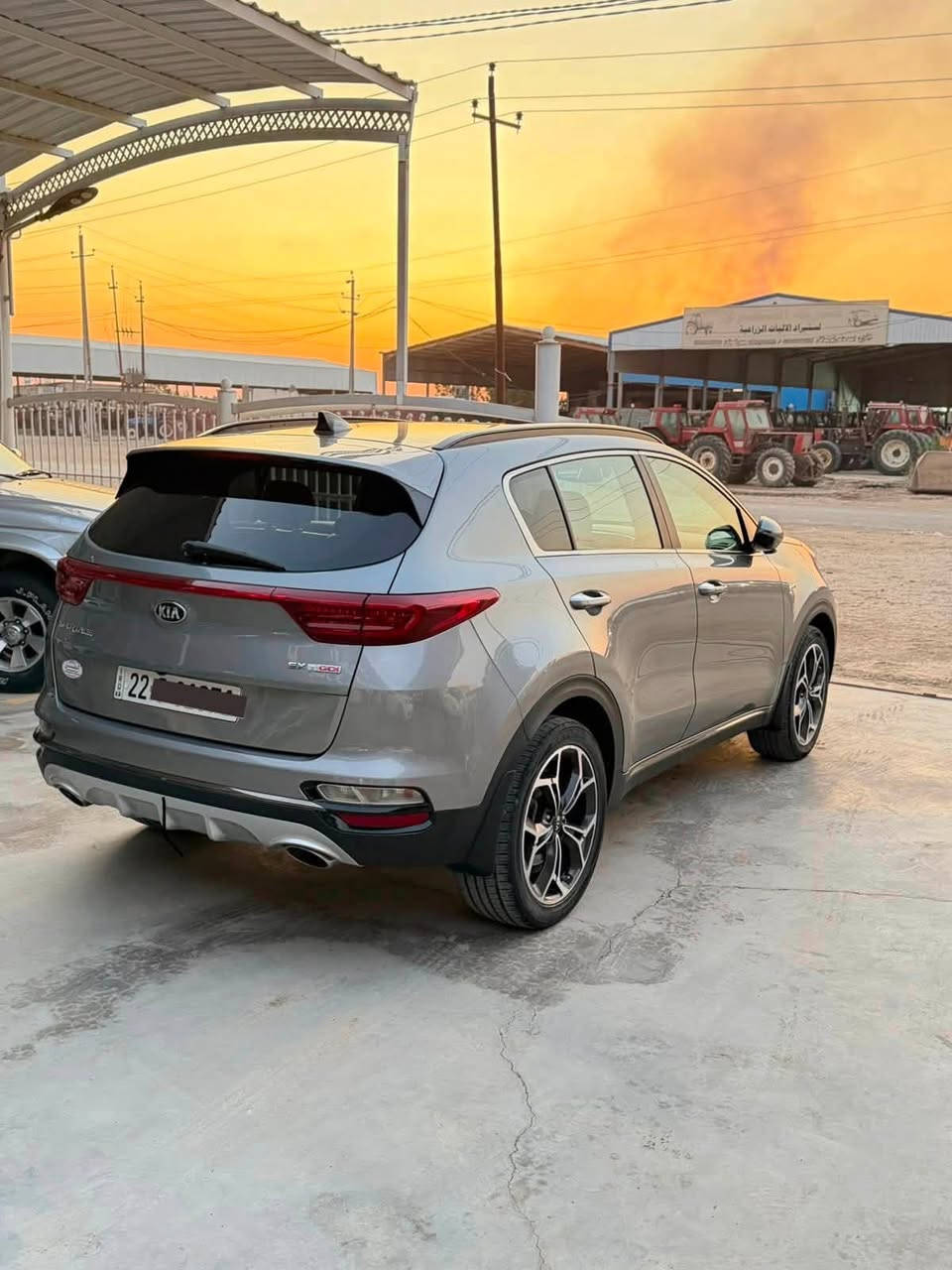 معرض الحسن لتجاره السيارات

العنوان- واسط الزبيديه

سبورتج 2022 SXفول 

وارد امريكي حادثه بنيد فقط

السعر 185$ وبيها مجال بسيط

***********
