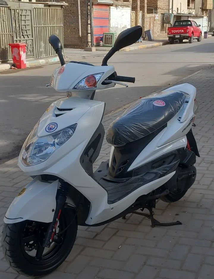 سلام عليكم دراجة سكنس فحل فول نضافة شلعة معدل خير من الله للبيع السعر 800 وبيهة مجال مكاني بغداد الشعب ***********
