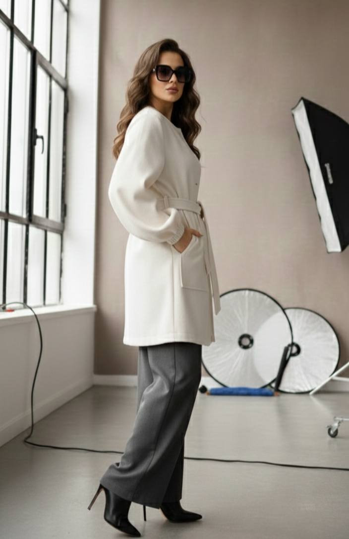 بدك قطعة ترفع مستوى أي لوك بثواني؟ 🤎❄️
الحل عنا… جاكيت جوخ حصان ما إلو بديل.
قصّة نظيفة ومرتبة مع كمر من نفس القماشة
بيعطي خصر محدد ولمسة أنثوية راقية ✨
دافئ • عملي • أنيق بدون مبالغة
ينلبس يومي ورسمي ويعطي إحساس فخامة بسيط ومرتب.
قطعة استثمار لكل الشتوية 🤍
💰 السعر عالخاص 📩


**إذا كنت صاحب هذا الإعلان وتريد حذفه لأي سبب، رجاءا أرسل رسالة إلى الدعم الفني**