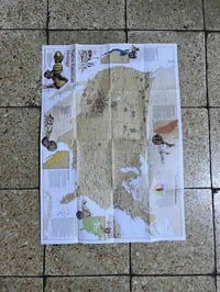 مجموعة خرائط اصلية من النشنل جيوغرافك وياها التفاصيل مكتوبة علية حجم ا...