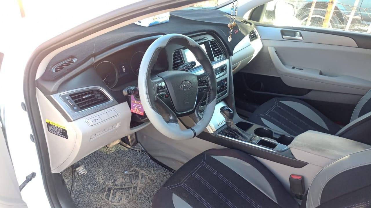 سلام عليكم
سياره هونداي سوناتا للبيع ثلاثه مودات للقياده محرك GDI 2400 قطعتين صبغ كير ومحرك بشرط رقم دهوك شرط الوكالة والتحويل 135 وبيها مجال لطيبين
***********
