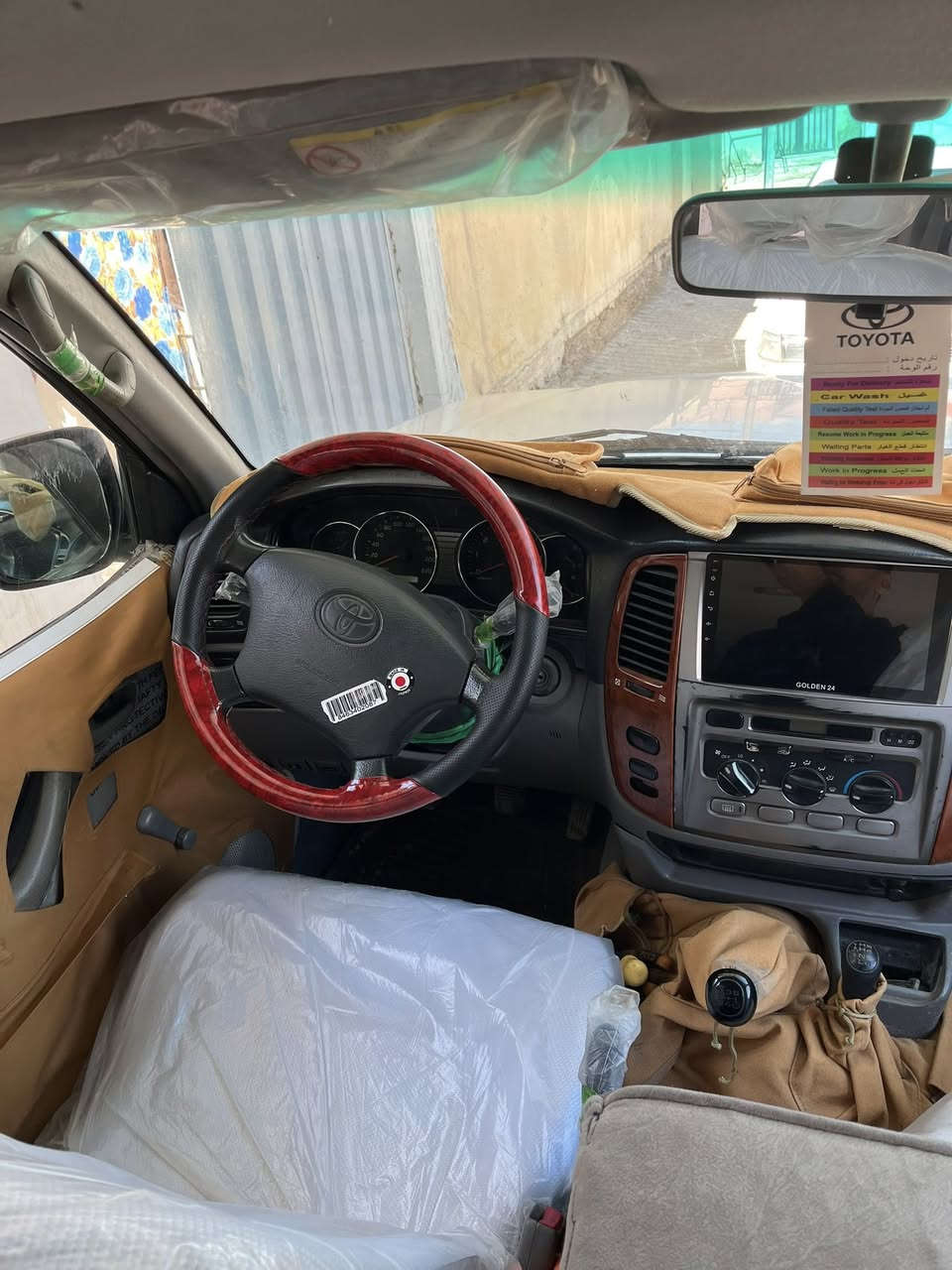 السلام عليكم
مونيكه موديل 2004  مال مزاد 
سياره  فول سلك كير عادي مكفوله من الضربه صبغ فقط
مكينه 
كير 
حداديه 
اكسن امامي موجود نقص شفتات امامي 
تخم تاير 
ويل 16 
تبريد 
ماشيه 150
معامله +قرص موجود 
وكاله 
السعر 115 بيه مجال 
مراوس حسب القناعه 
رقم الهاتف  ***********
