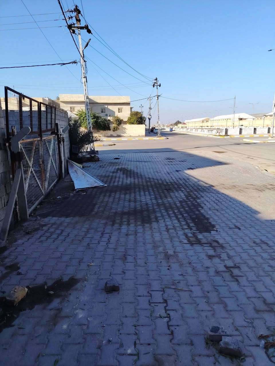 قطعه للايجار المكان الضباط شارع ٣٠ للاستفسار الاتصال على الرقم ***********
