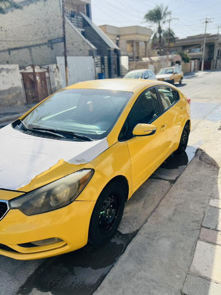 السلام عليكم فورتي ١٤ حادث جاملغ امامي بدون دواخل وبدون ايرباك رقم بغداد بسمي السعر ١٠٥ مكاني بغداد الشعب 
السياره بيهه منضومه غاز مدوشمه كاعيه وكشنات
    

***********
