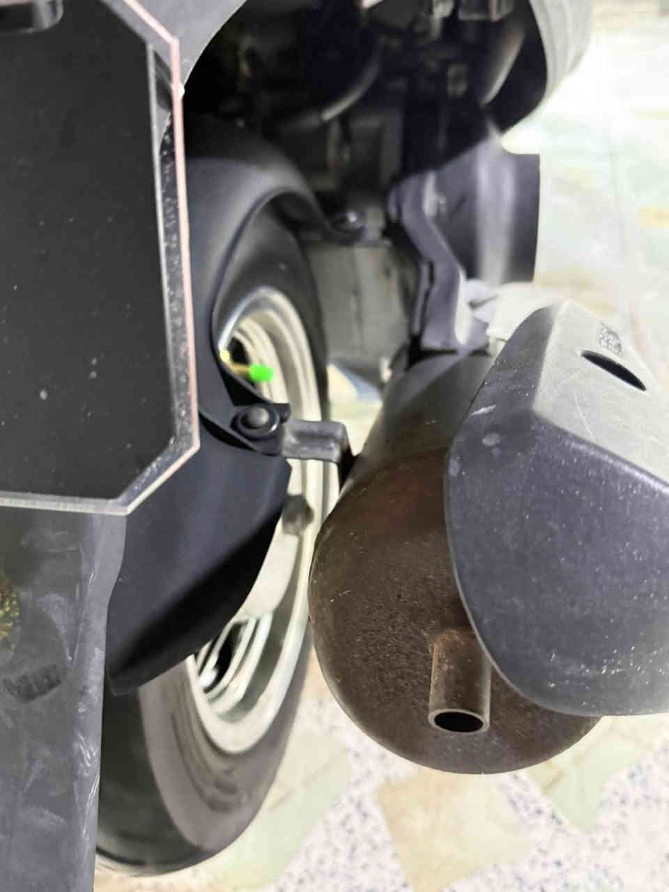 السلام عليكم 
مكلف بالنشر ……

دراجة صارله شهرين نازله من رمبه
كله بلاد برغي ما مفتوح بيه لا مكينه ولا غيره
تجي وتشوف بعينك دراجه انضف من نضيف

مكلف بالنشر اتصال على صاحب الدراجة سعر وباقي تفاصيل
الرقم ***********
