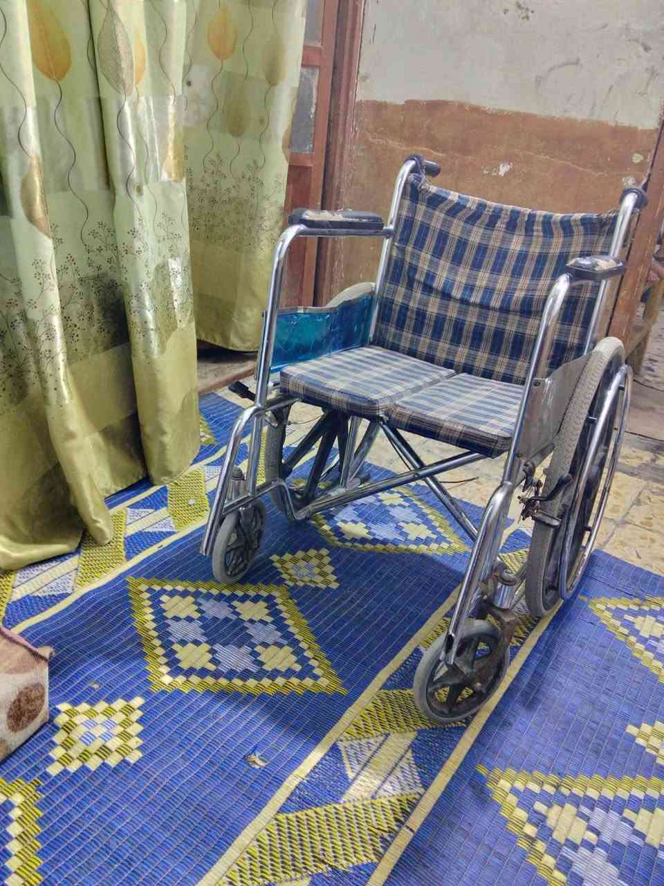 عربانه مستعملة البيع سعر ٢٥وبيها مجال الاشراي يتصل ***********
