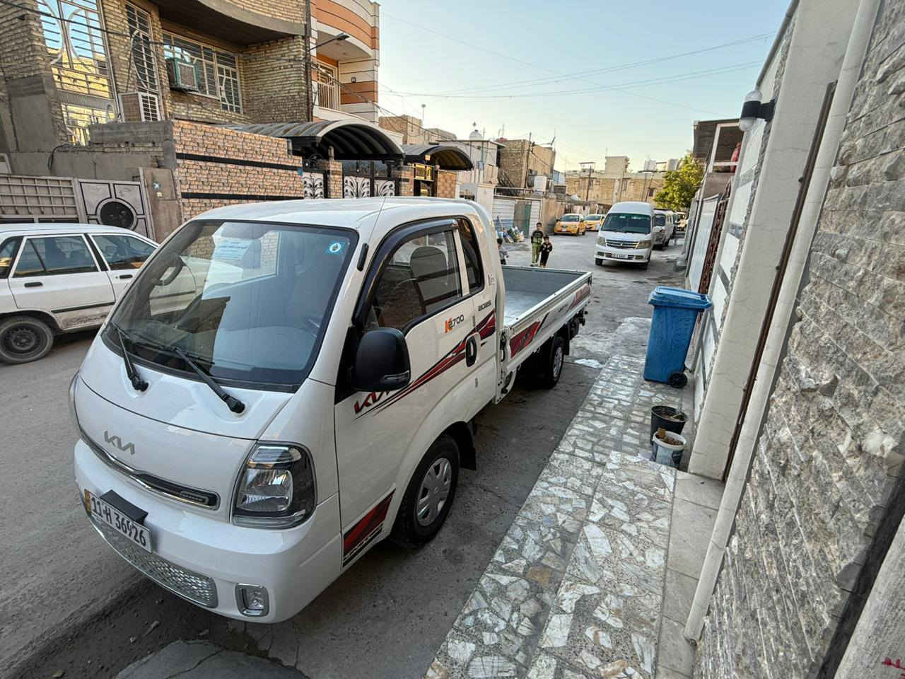 متاح كيا 2700موديل 2025ماشيه 22الف مكفوله بحاله الشركه السعر 165الشراي يتصل ***********
