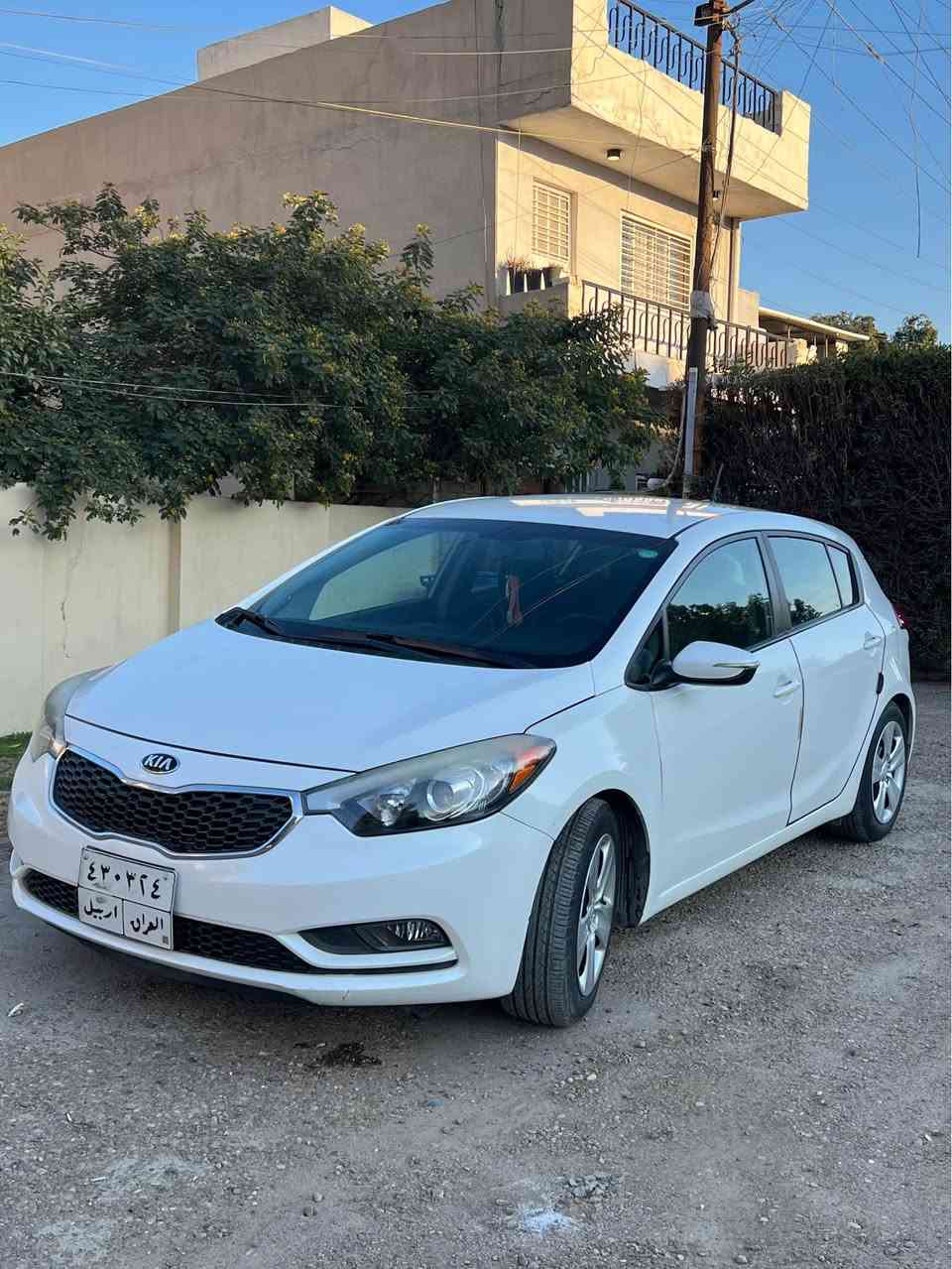 فورتي هاج باك موديل 2016
سيارة جديدة نضيفة على ايدي ماشية 38mil فقط ‼️
محرك 2000 gdi
وارد امريكي 
ضررها 
باب السايق مبدل + جاملغ مصبوغ
تخم تاير جديد
دوشمة داخل جديد
تبريد ثلج 
سيارة كاملة مابيه اي نقص 
اشاير بالمري
مسند متحرك
تحكمات ستيرن
نظام ايكو
رقم اربيل 
السعر 108 ورقة وبيه مجال للشراي 
مكانها بغداد - العامرية 
للتواصل - *********** 
واتساب الاسكندرية, مصر
