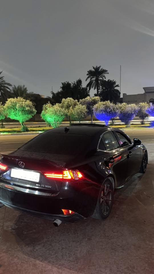 لكزس is
محرك 3500 تنفس طبيعي 🚀

فول مواصفات لمتدد 

( سلايد روف - كشنات جلد + تدفئه + كشنين كهرباء - شاشه - بصمه - كامره ) باقي مواصفات معروفه 

تخم وياله رياضي اصلي تو سايز 🔥

عداد 120mi

ضرر امريكا دعاميه وجاملغ فقط هنا صارت بيه طخه سطحيه وصار صبغ بصفحة السايق 

للبيع او مراوس 

مكاني بغداد 

*********** واتساب
