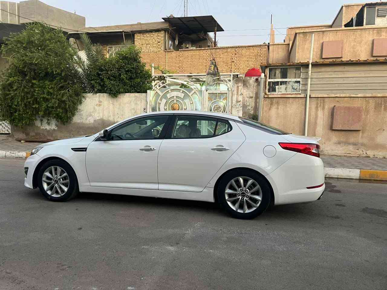 للبيع كيا أوبتما 2013 خليجية
• أوتوماتيك •فول عده  بانوراما • محرك وقير بحالة ممتازة • تبريد ممتاز • سيارة نظيفة وجاهزة للاستخدام •تخم تاير
 لا تحتاج أي مصروف مكفوله عده الموضح بالسونار. 
ماشيه 172
للاتصال
***********
