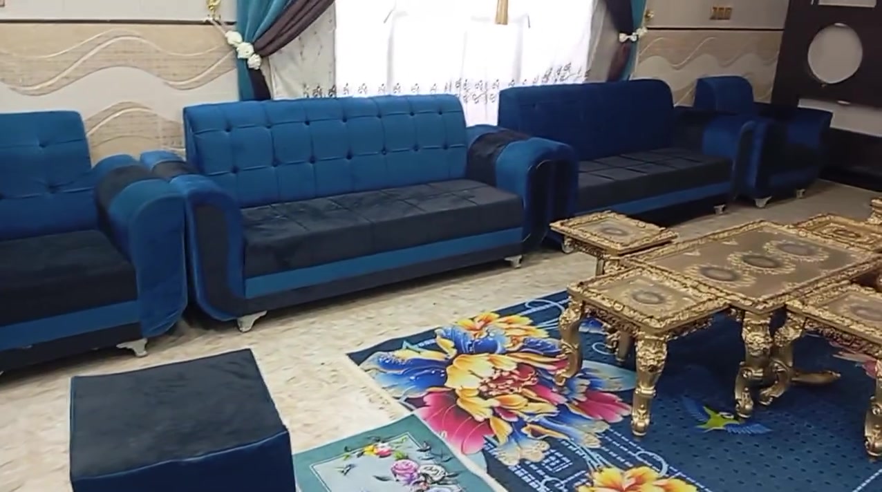 طخم خفيف عدد 2 عشرين نفر السعر 550 بردات مع السكك عدد2 السعر 100المكان حي العسكري شارع ابو عامر ***********
