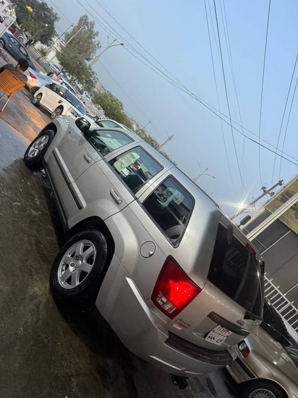 سلام و عليكوم اخوان جيب لاريدو موديل 2008فول مواصفات دبل اكسل سنوية بسمي تحيول يوم ثاني صدر ماصدر كول جديد تبريد كير محرك بلادي ما مفتوح سيارة ماشية ١٧٩الف ماشي بي ثلاثة قطعة صبوخ بيدون دواخل صبوخ أوروبي  مراوس حسب قناعة 
‏‪***********‬‏
📌مكان كركوك
