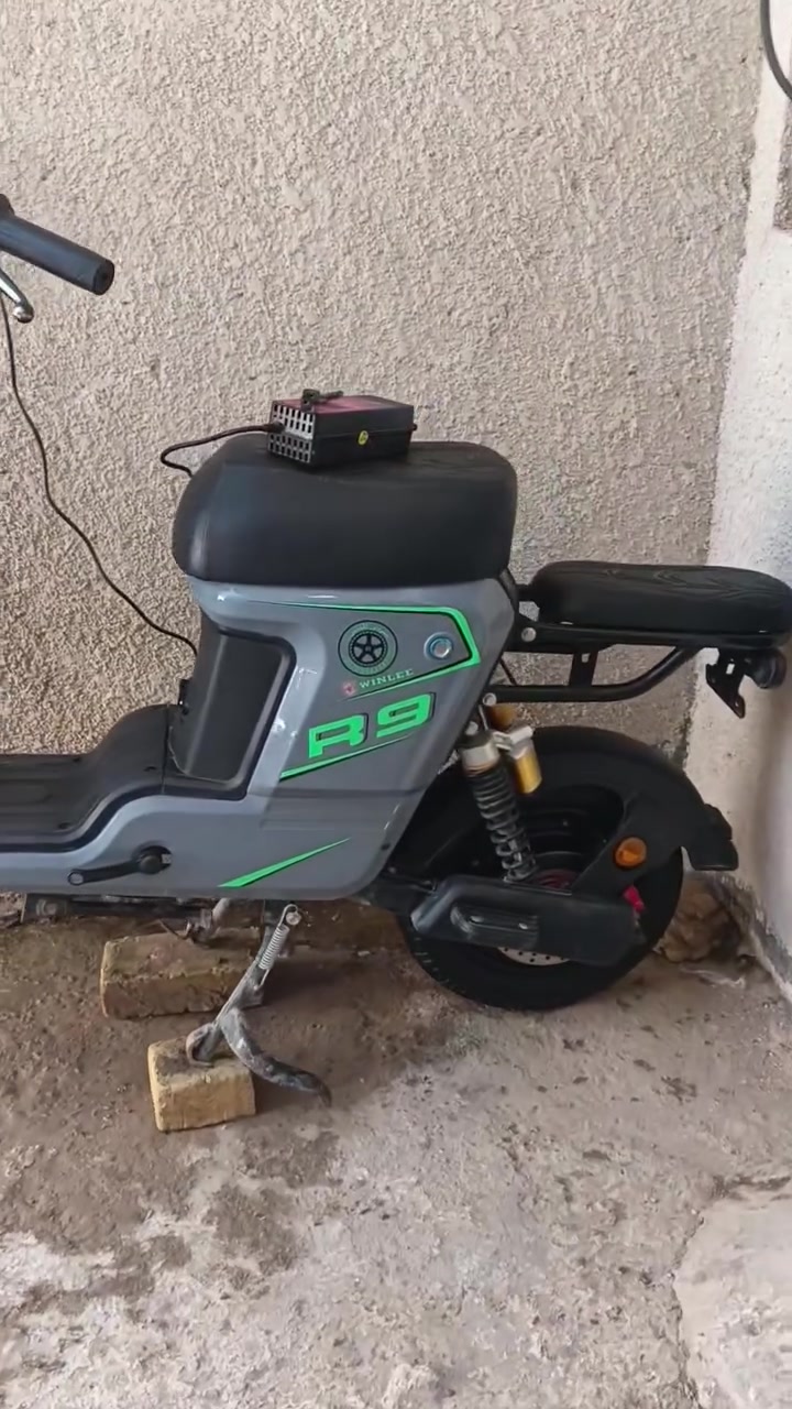 دراجه شحن R9 نظيفه كلششش للبيع استعمال قليل السعر 450 وبيها مجال


**إذا كنت صاحب هذا الإعلان وتريد حذفه لأي سبب، رجاءا أرسل رسالة إلى الدعم الفني**