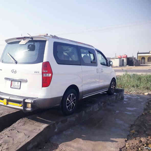 السلام عليكم
 مفتوح ومحور مسكر مديل 2017رقم بغداد 
الدولي سنويه 2027
السياره بأسمي مداور ثاني يوم
السياره بيه صبغ بلجاملغ الايسر
السياره كامله من كلشي الف ماتذب عليه 
مكاني الناصريه #قضاء_الرفاعي 
اتصال ع هذا الرقم***********
