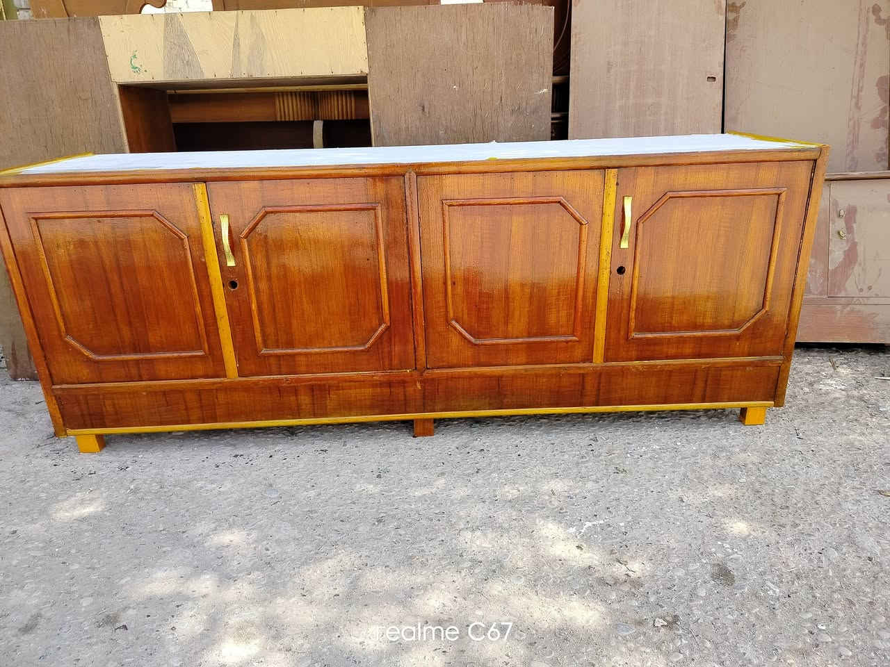 اغراض مستعمله منزليه للبيع وباسعار مناسبه للتواصل العماره حي النداء///***********
