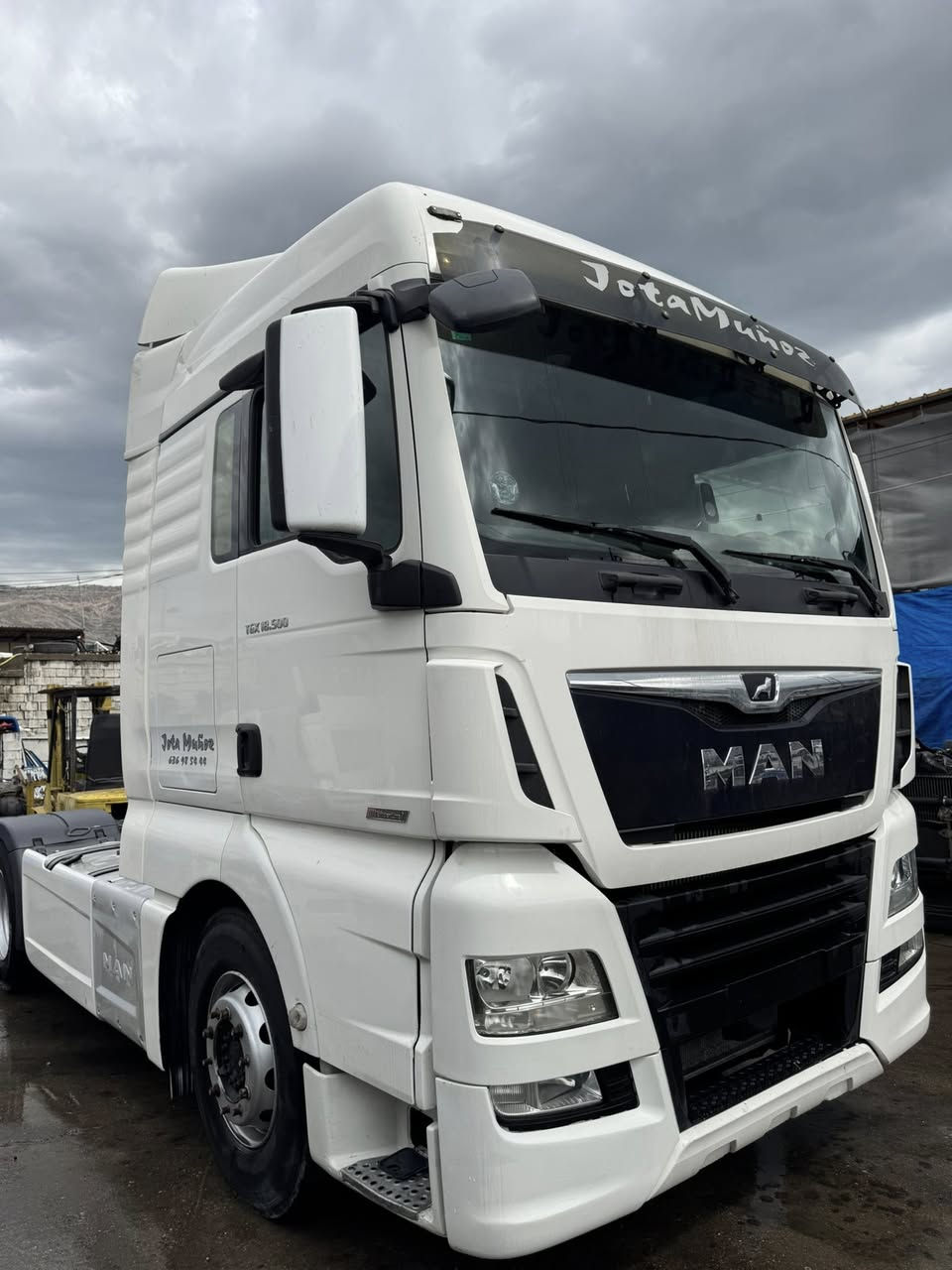 مان ٢٠١٧ ..  تاک سۆپەری حجم ٤٨٠ 
مکینەی ئەلمانی ٢٠١٣ی لەسەرە
گێر ریتایدی کارد
جوان و خاوێن 
سەلاجەو ناوزەرد
0770 175 5142

0750 255 4065
