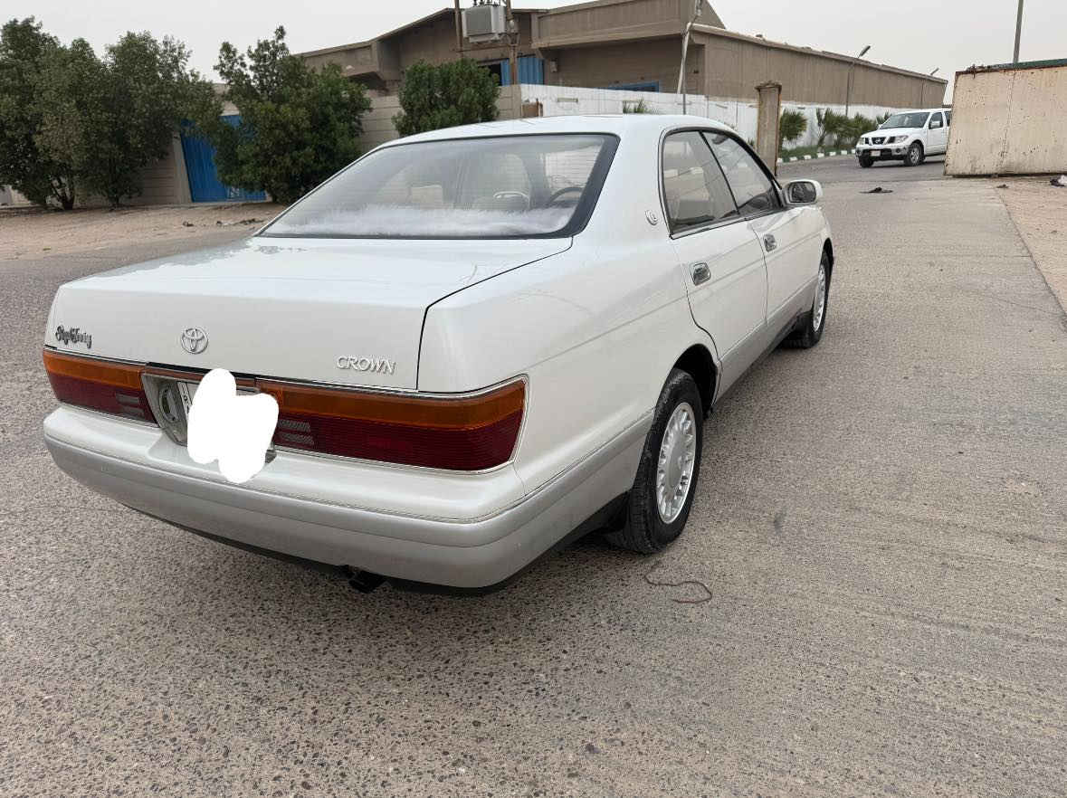 سلام عليكم 
بطة فصل مال مزاد للبيع موديل1993 مكفوله كص ونقل وضربه كير ومحرك 2/5اثنين ونص ديلكو جديد 
تخم تاير حداده جديده سياره كله جديده كشنات كهربائي سنويه تنتهي 28 رقم بصره تحويل ثاني يوم
السعر73$
العنوان البصرة الزبير رقم التلفون***********بيه واتساب
