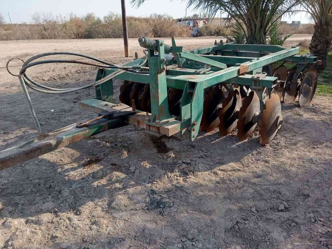 دسك للبيع نضيف جدا مكفول وفدان 12البير الصلي مشتغل 600دونم فقط ***********,,***********
