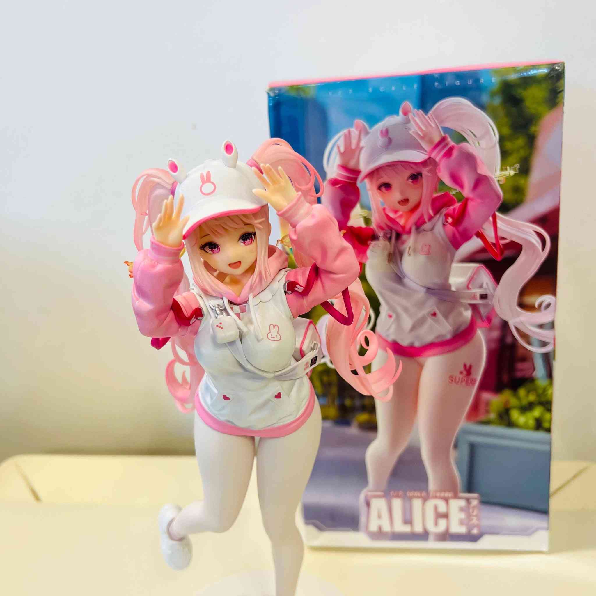 مجسم شخصية أليس 
القياس 1/7
يأتي المجسم مع جزء وجه إضافي قابل للتبديل
مصنوع من مواد PVC و ABS
القطعة جديده


**إذا كنت صاحب هذا الإعلان وتريد حذفه لأي سبب، رجاءا أرسل رسالة إلى الدعم الفني**