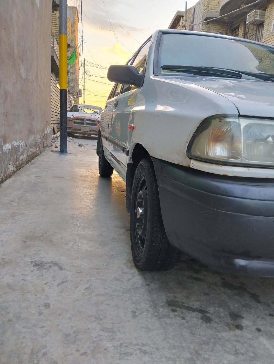 السلام عليكم سايبا للبيع موديل 2012 رقم بغداد بسمي صدر جديد تايرات نضاف تبريد شغال مكاني بغداد الحبيبيه السعر 43 وبيهه مجال ، الاتصال على الرقم ***********
