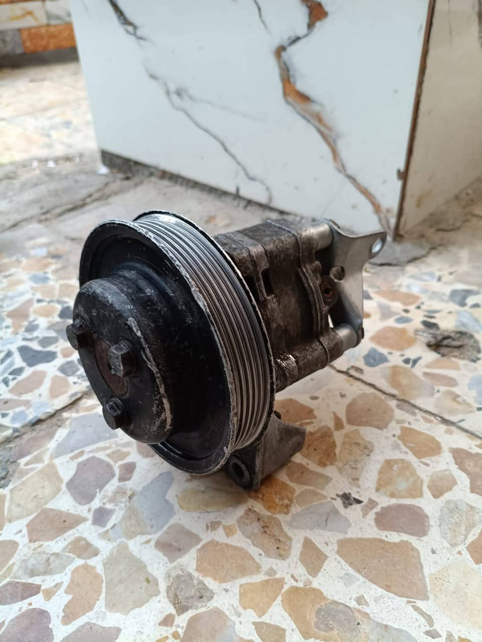 السلام عليكم غراض بي ام دبليوم ٥٢٥ مكاني بصره ماعندي خدمه توصيل الستفسار ***********
لد متغيره الوان ٥٠ الف

ضفيره ٥٢٥ مسكر عدل ٧٥ الف 

مسجل اندرويد شغال جديد  ب٥٥ الف 

باور ٥٢٥  سعر٥٠ الف

فان تبريد ميماتي ٥٠ الف 

عطر شباك امامي ٥٢٥ سعر ٥٠ الف

فلنجات عندي ٣ ب٢٥ الف
