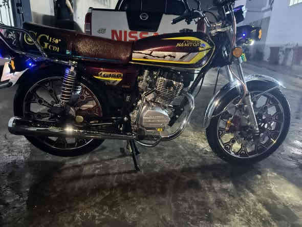 ماطور للبيع نامي برو 2025  5كير
محرك150 مابيه أي عيب شرط ماشي شهر 1 سعر ٧٨٠بيه مجال 
ورقم ***********
