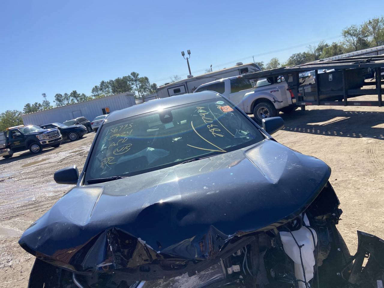 سلام عليكم 
كوينكس موديل 2024 
مكان السيارة كربلاء
 اي تفاصيل عن السيارة 
رقم صاحبه 
***********  احمد
